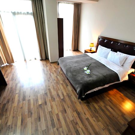 Rogalux Blue Hotel Tbilisi Eksteriør billede