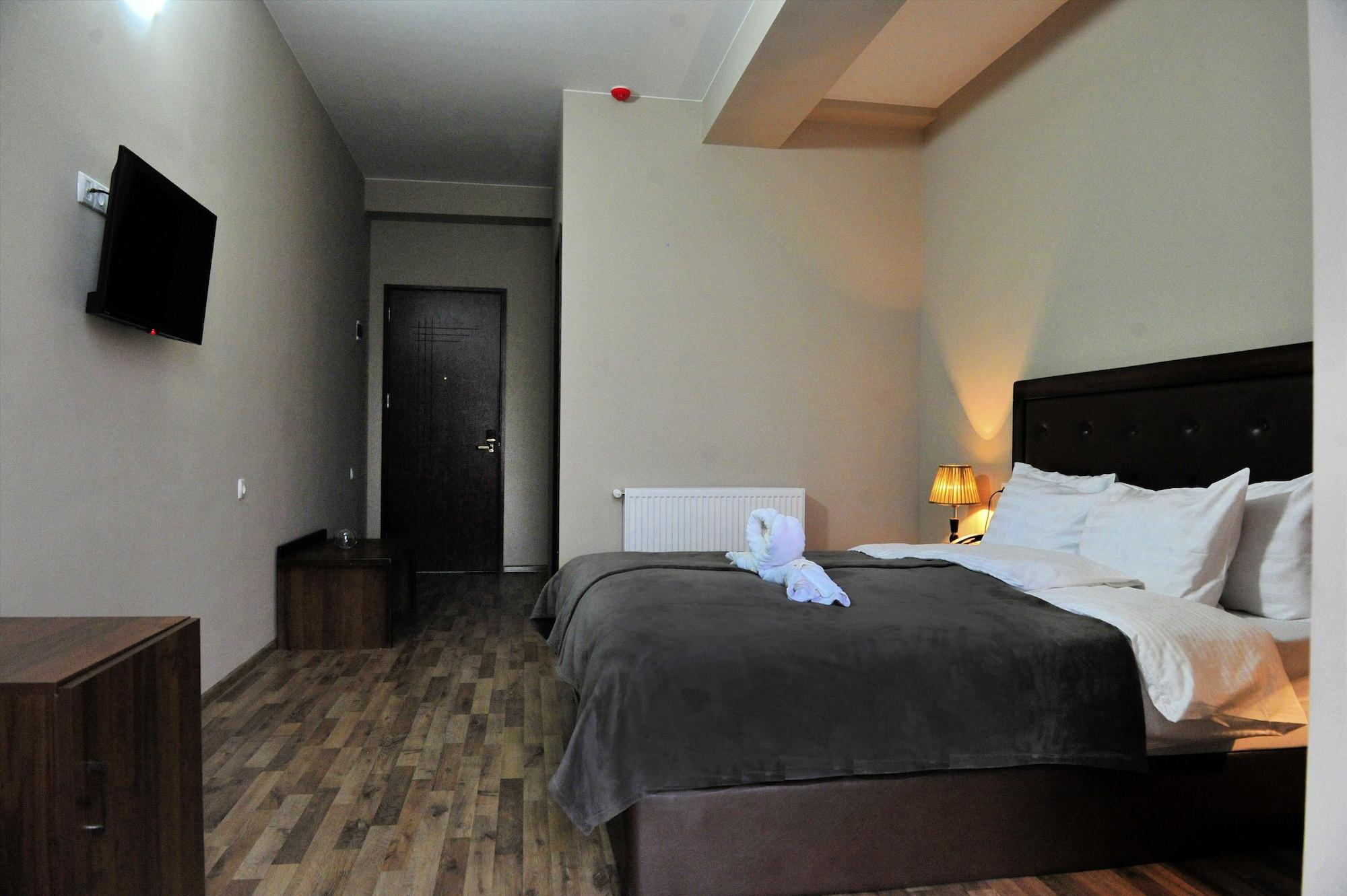 Rogalux Blue Hotel Tbilisi Eksteriør billede