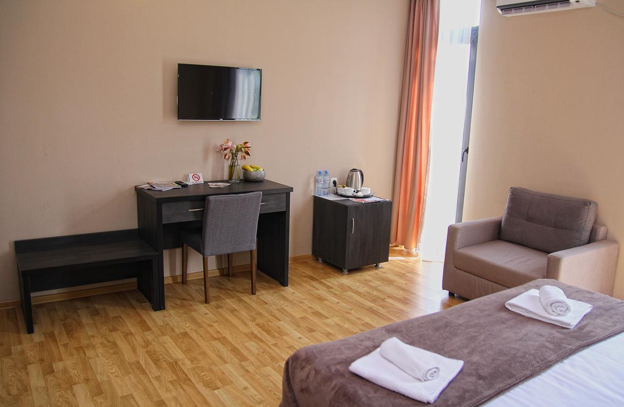 Rogalux Blue Hotel Tbilisi Eksteriør billede